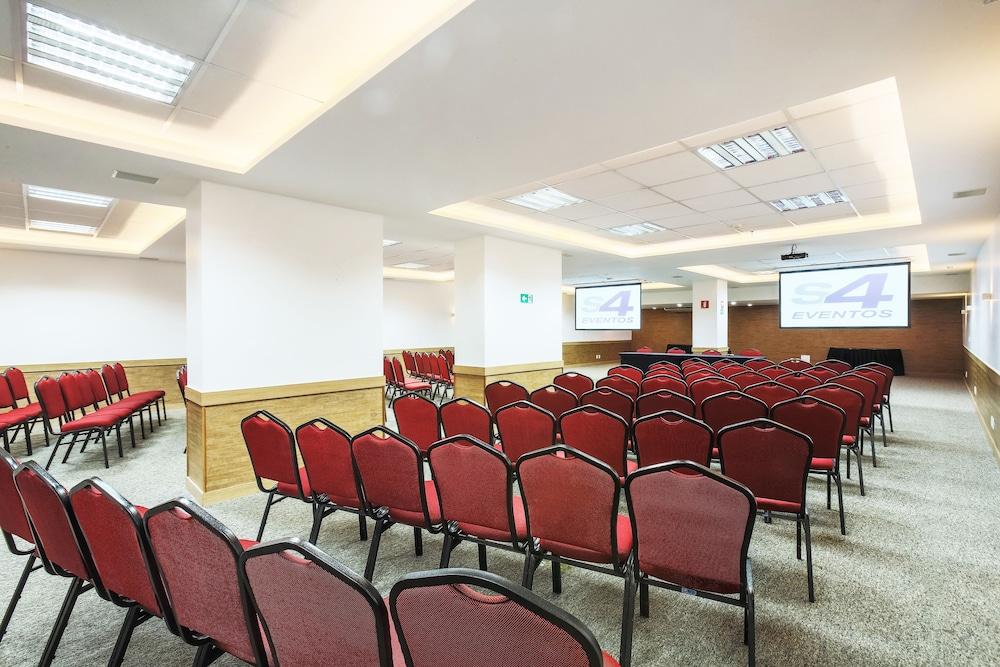 S4 Hotel Aguas Claras ตากวาจิงกา ภายนอก รูปภาพ