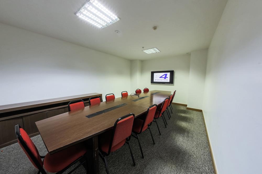 S4 Hotel Aguas Claras ตากวาจิงกา ภายนอก รูปภาพ